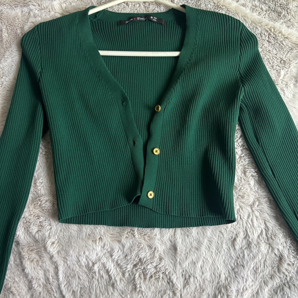 Chic Green Cardigan with Gold Accents